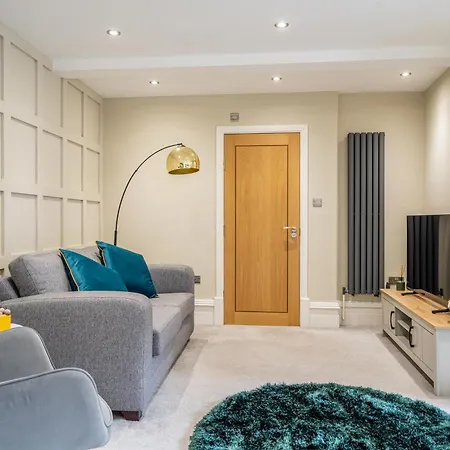 The Garden Courtyard *